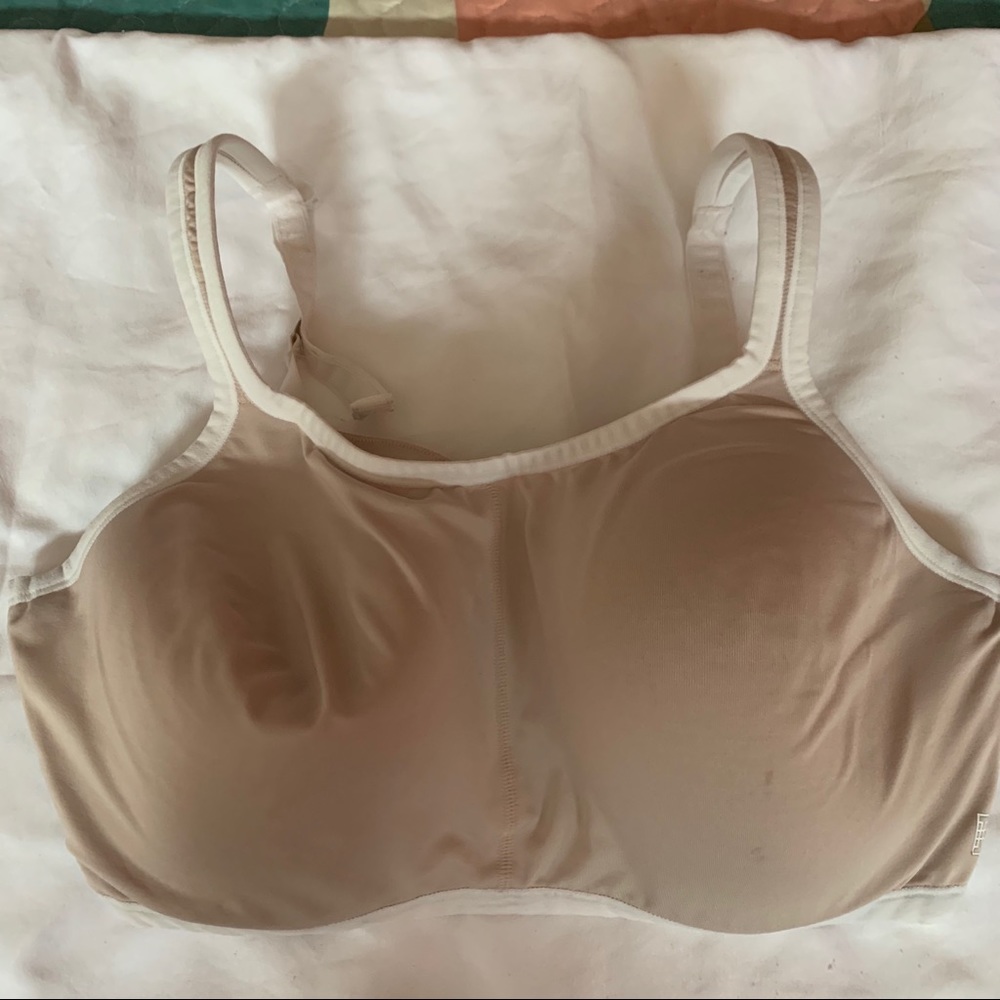 COPY - Natori underwire 38DD sports bra